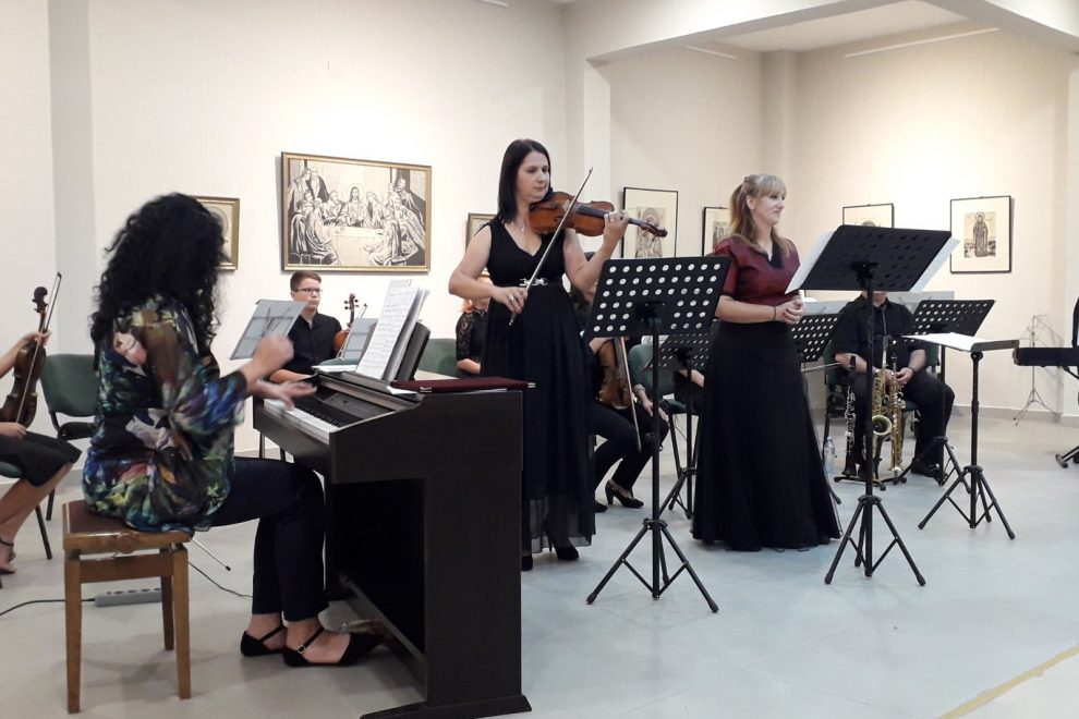 IMG-0a9daa3f4b35f0b9dfbe83cb81f5a1ed-V